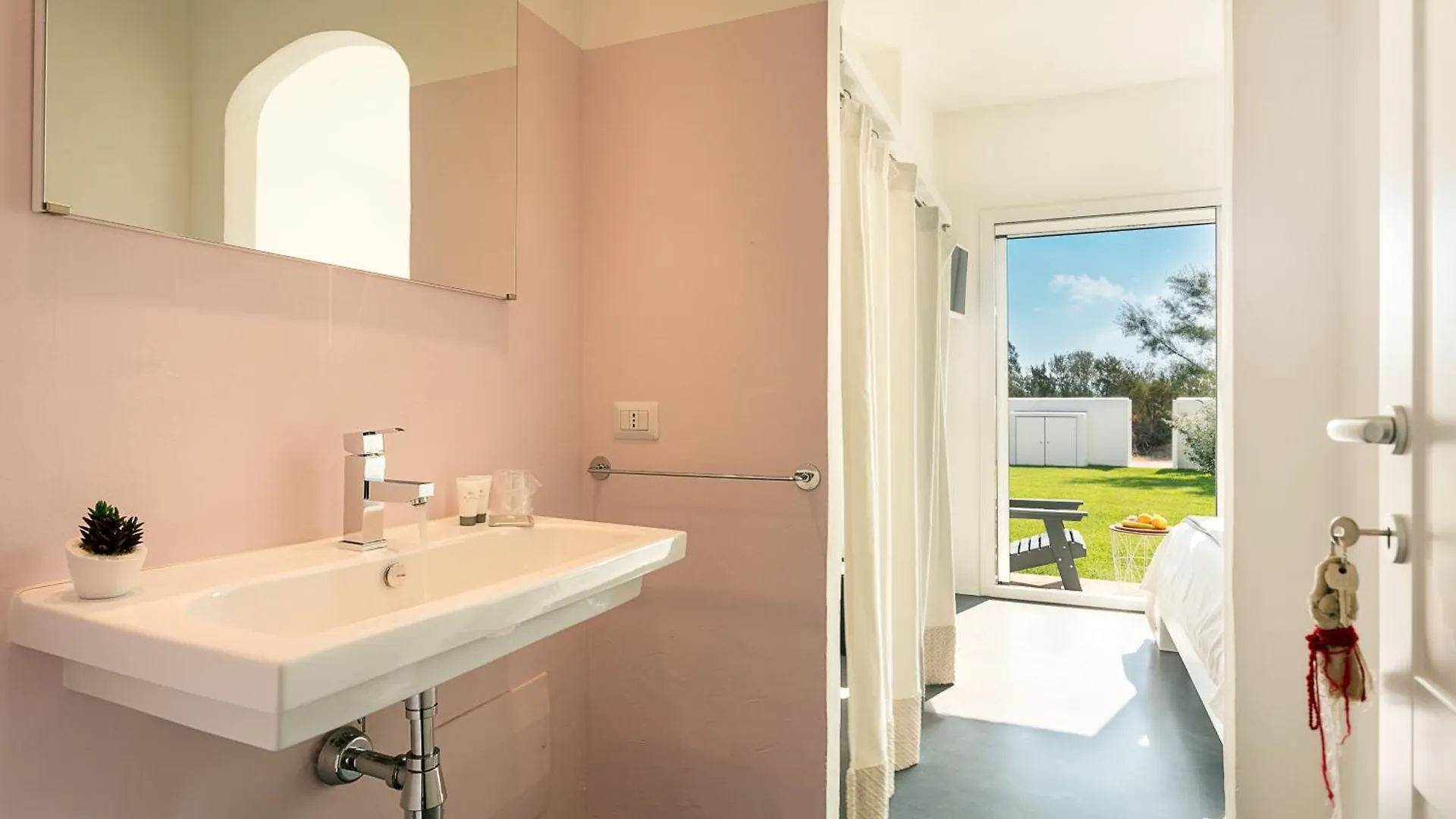Sardegna E - Beach Rooms Olbia