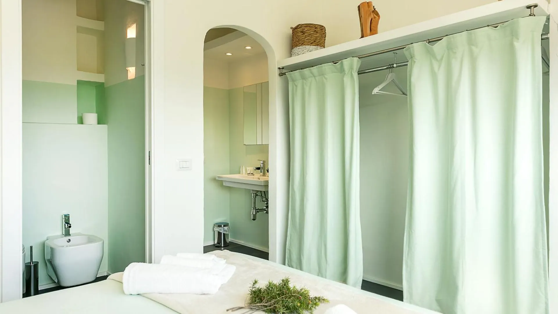 Guest house Sardegna E - Beach Rooms Olbia