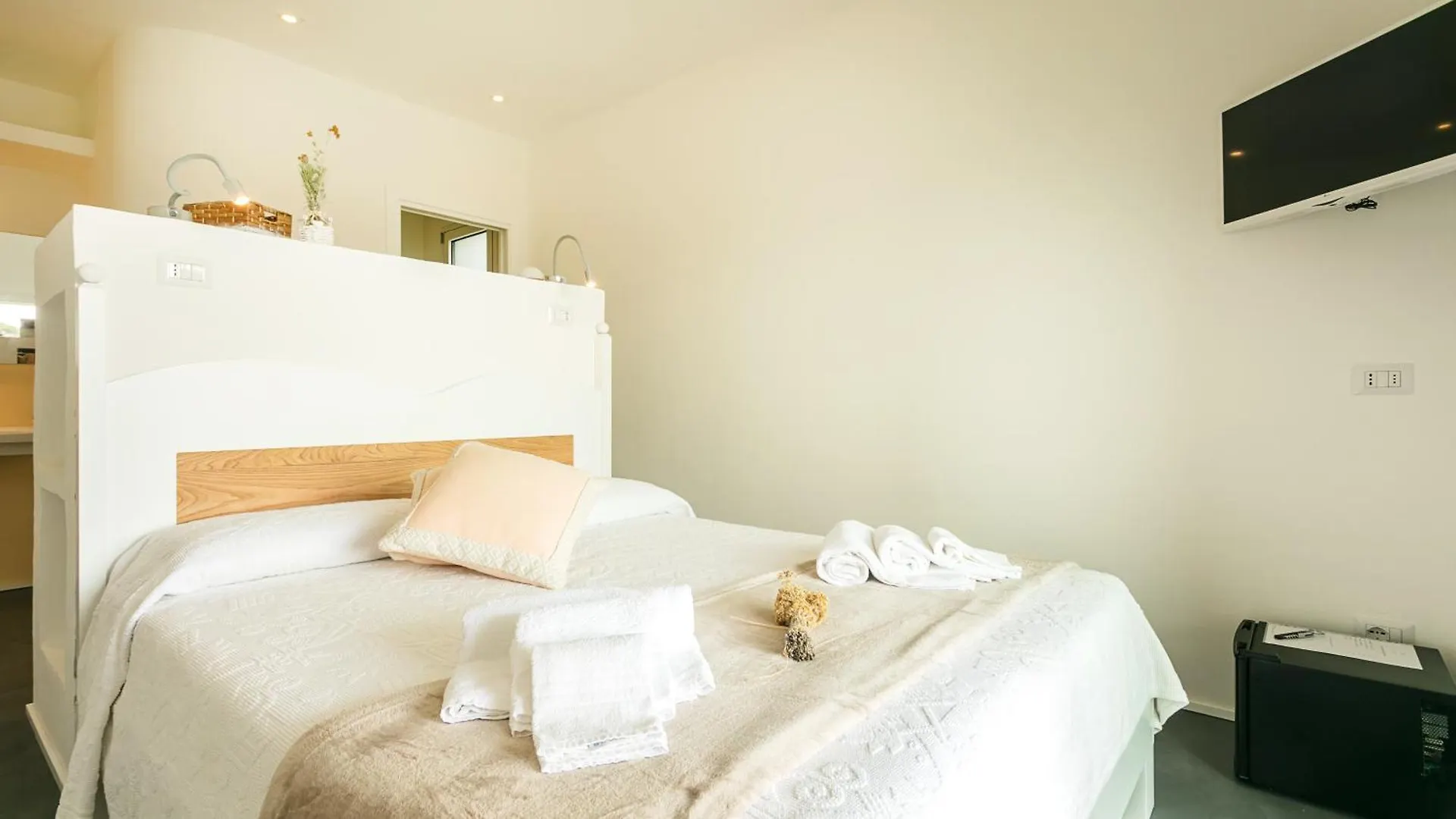 Sardegna E - Beach Rooms Olbia Guest house